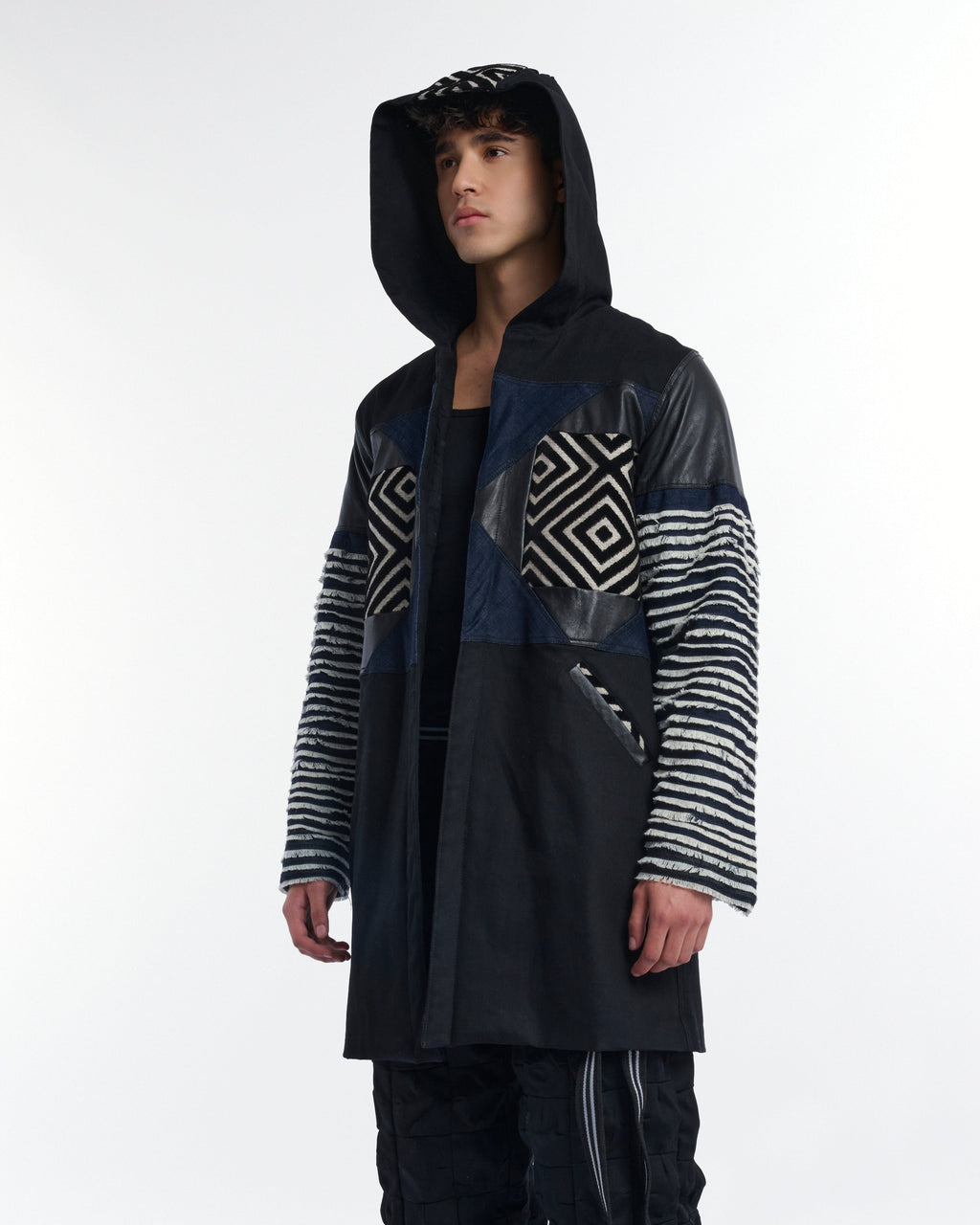 day Latitude Abrigo Artesanal Patchwork en Denim Upcycling Vista Frontal