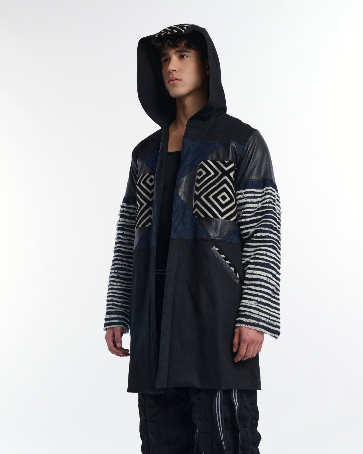day Latitude Abrigo Artesanal Patchwork en Denim Upcycling Vista Frontal