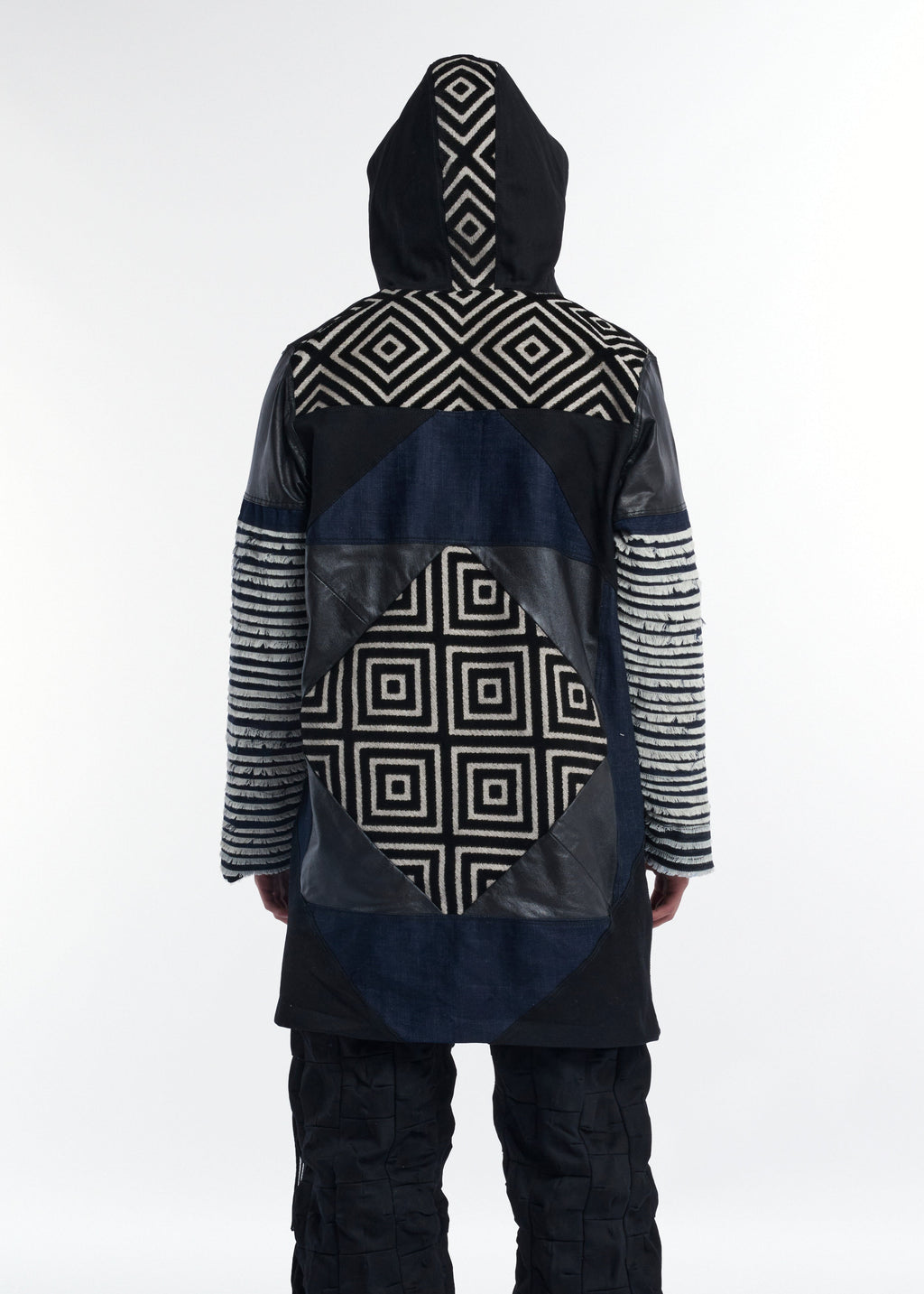 Day Latitude Abrigo Artesanal Patchwork en Denim Upcycling Vista Posterior